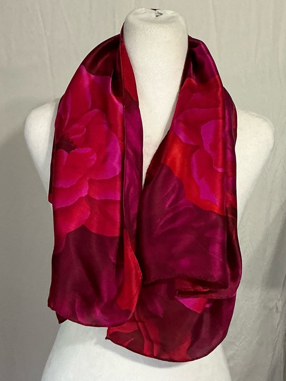 Liz Claiborne Silk Floral Scarf in Magenta and Red